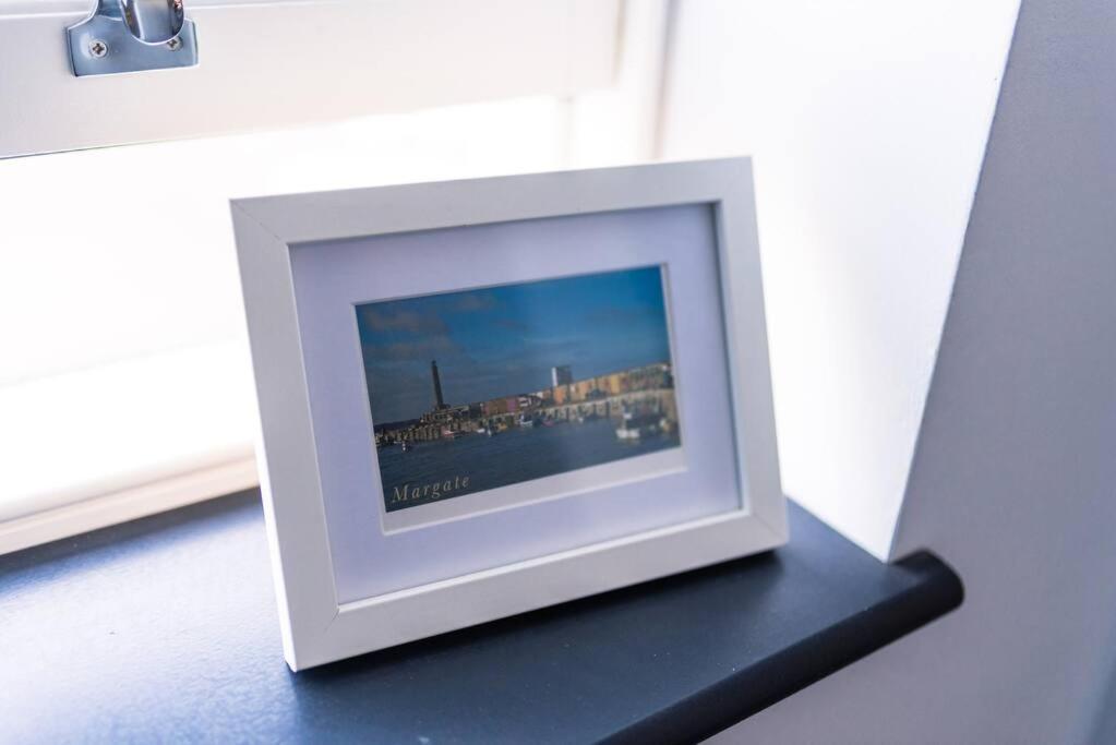 The Sunset Apartment - Margate Beach - By Goldex Coastal Breaks Exteriér fotografie